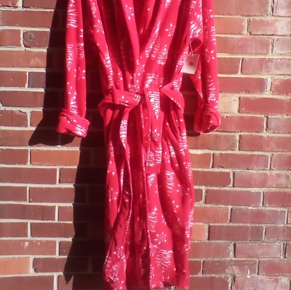 Lord & Taylor Robe - Picture 6 of 6